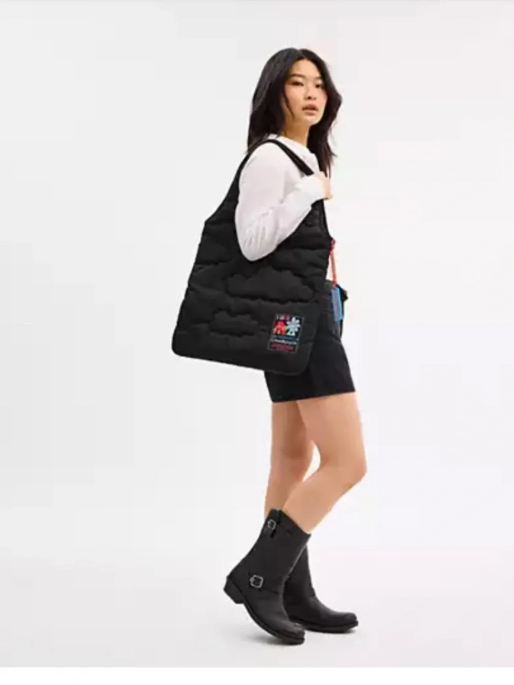 Coach | Tote | Coachtopia Loop Flat Tote with Cloud Quilting - Picture 9 of 16